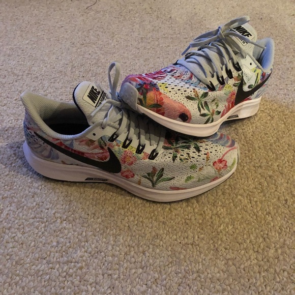 nike women's pegasus floral